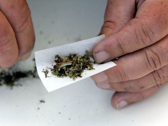 Bill would legalize medical, recreational pot in Wisconsin