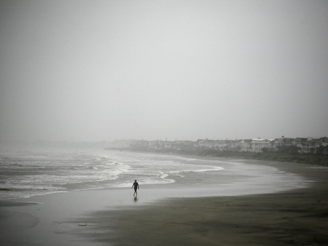 Hurricane Matthew makes landfall in South Carolina