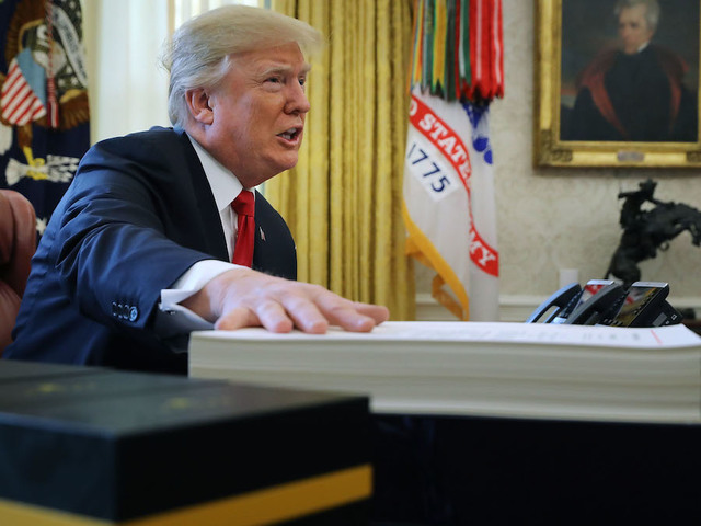 Trump threatens aid to Palestinians, appears to contradict himself on Jerusalem